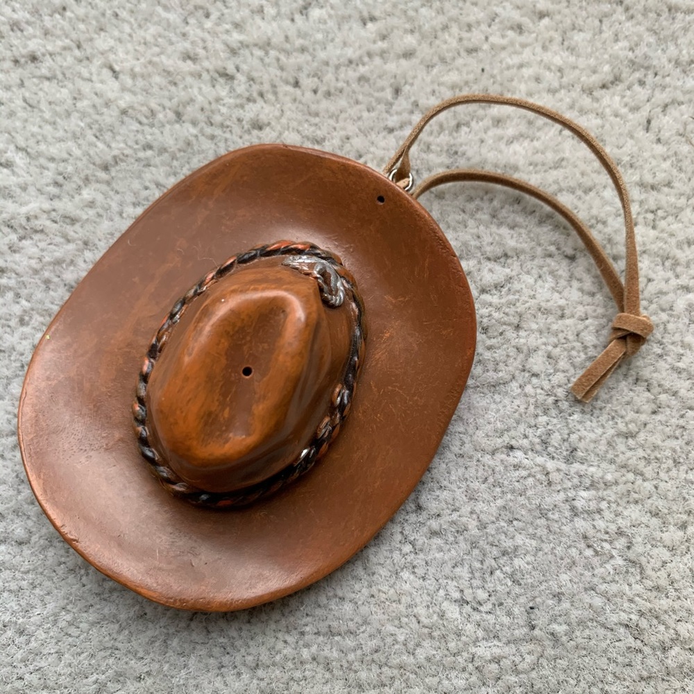 Pinto & Ranch hat ornament